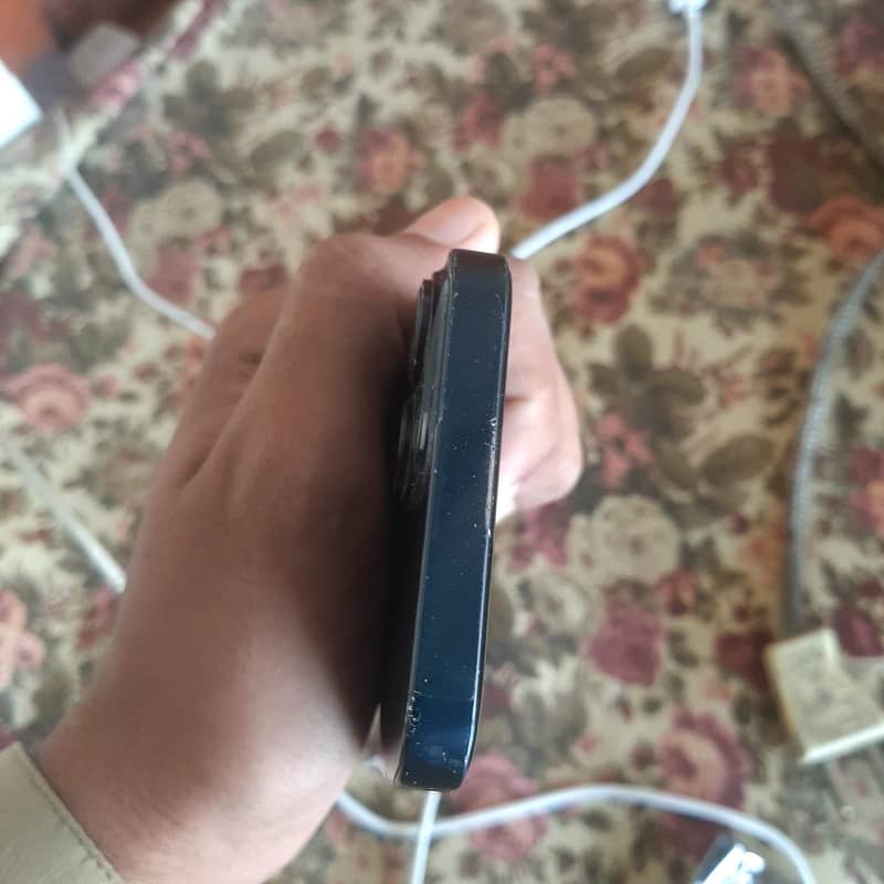 Iphone 14plus 5