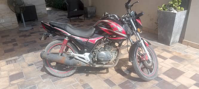 Honda CB 150F