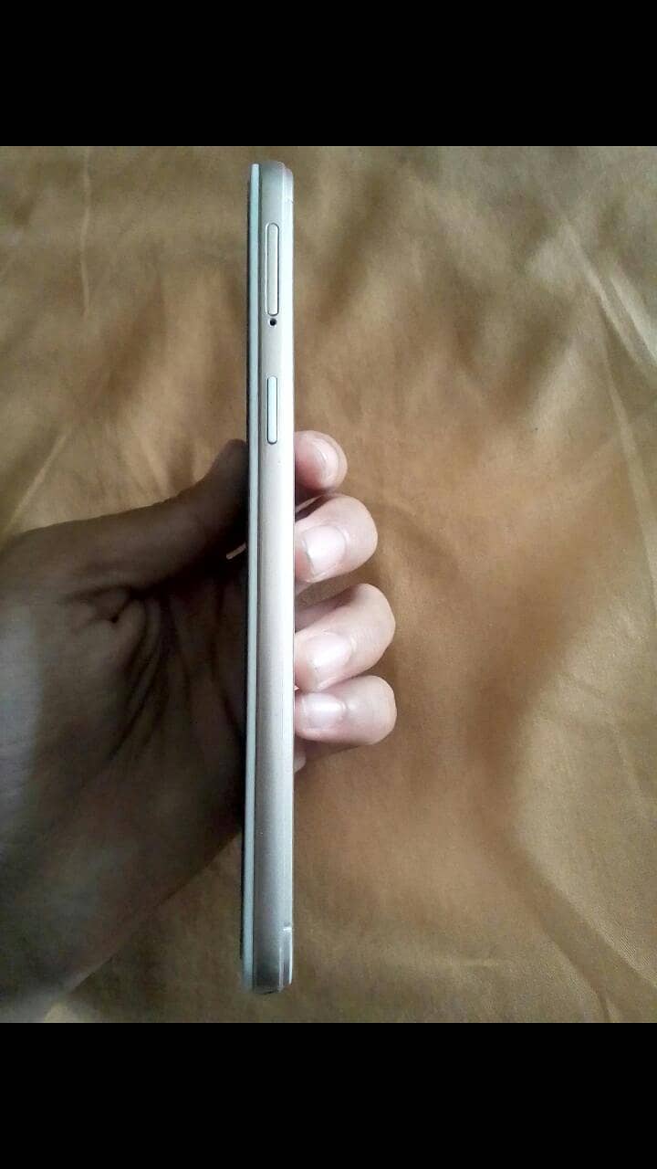 OppoA57 3