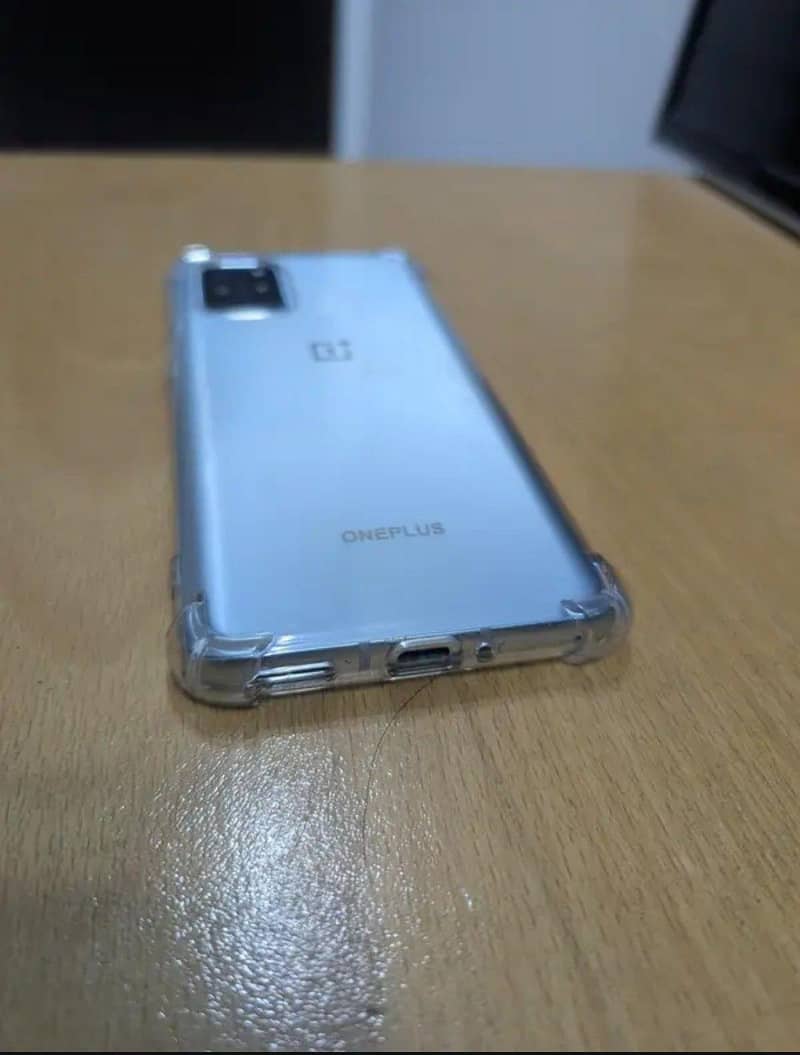 one plus 8t 4