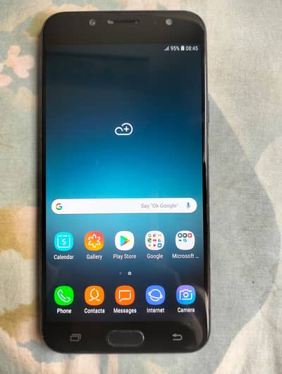 Samsung C8 5.5" Amoled Disply Ful Genuine Condtion 9/10 Storage 3/32GB