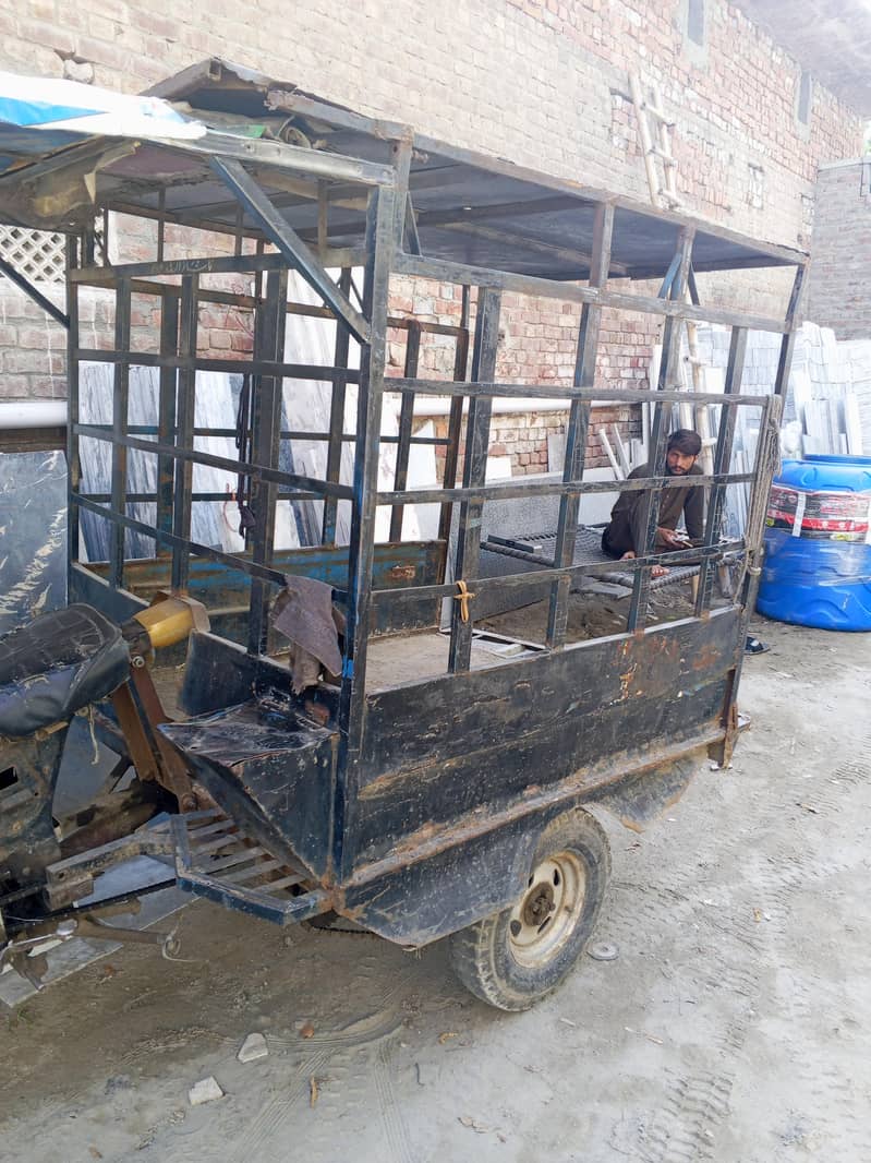 Mini Loader Rickshaw 6