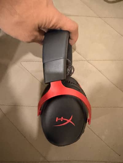 HyperX Cloud III Wireless for Gamers – Excellent Condition