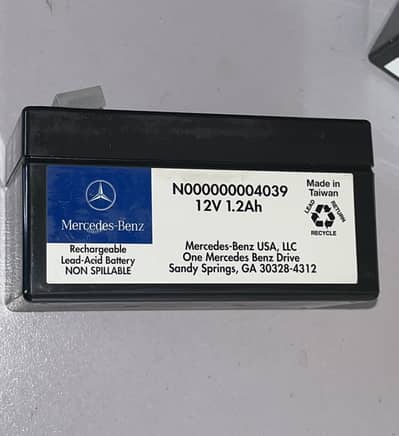 Mercedes-Benz genuine auxiliary battery, 12V 1.2Ah.