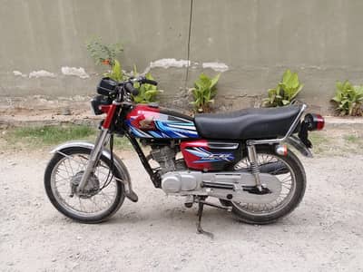CG 125 2016