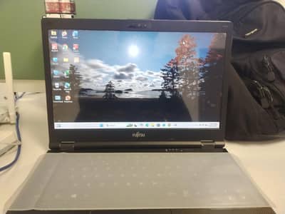FUJITUS Laptop new condition 10/10 battery backup 7 hours up