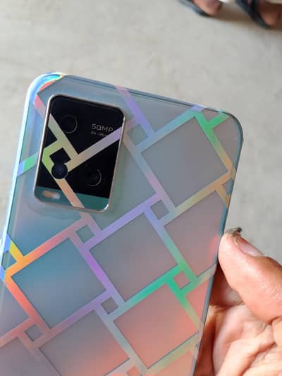 Vivo y33s 8Gb 128Gb
