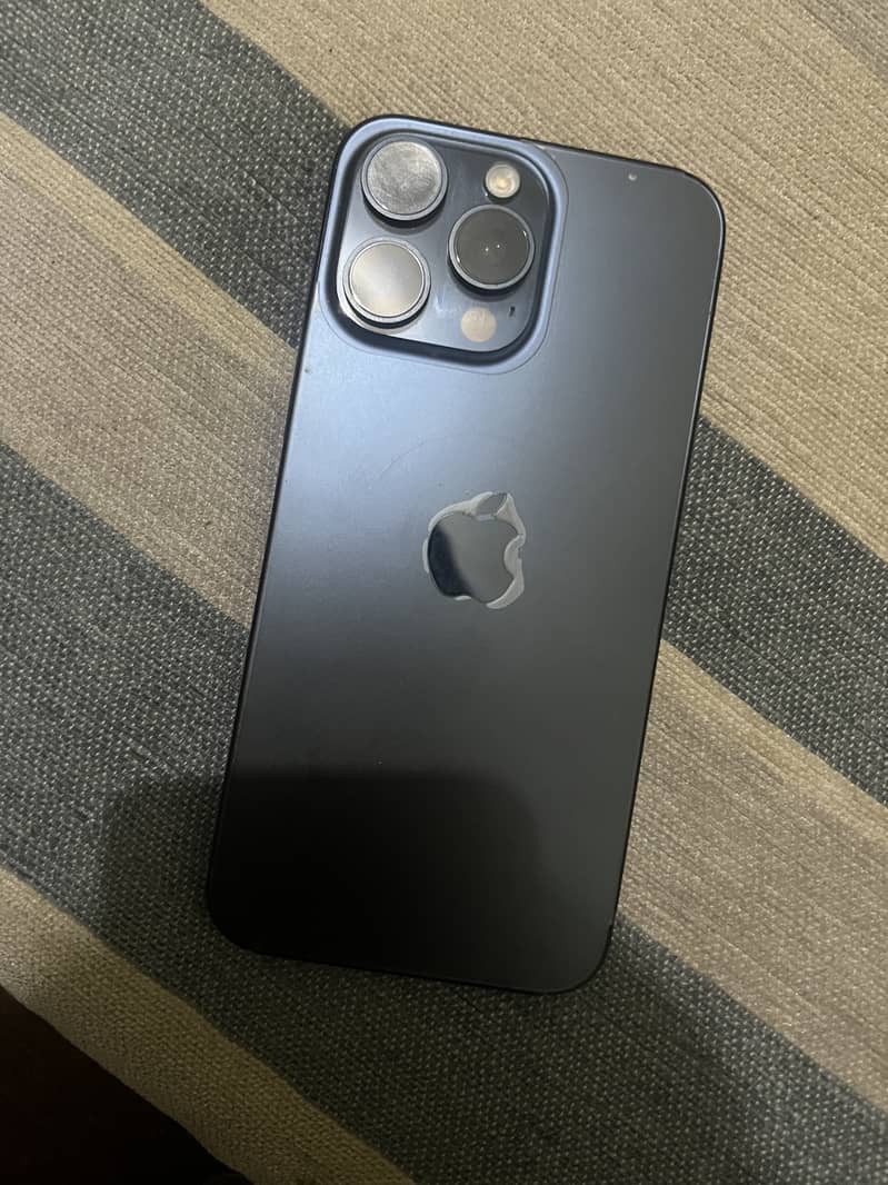 Iphone 15 pro max 1