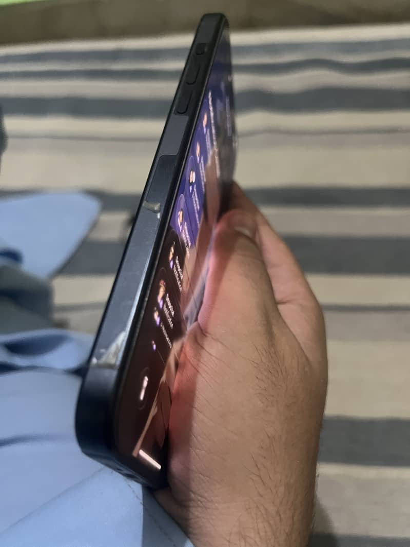 Iphone 15 pro max 2