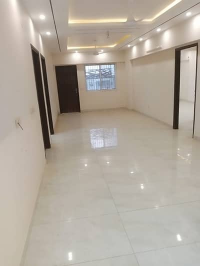 Prime Location 2000 Square Feet Flat For sale In Garden West Garden West