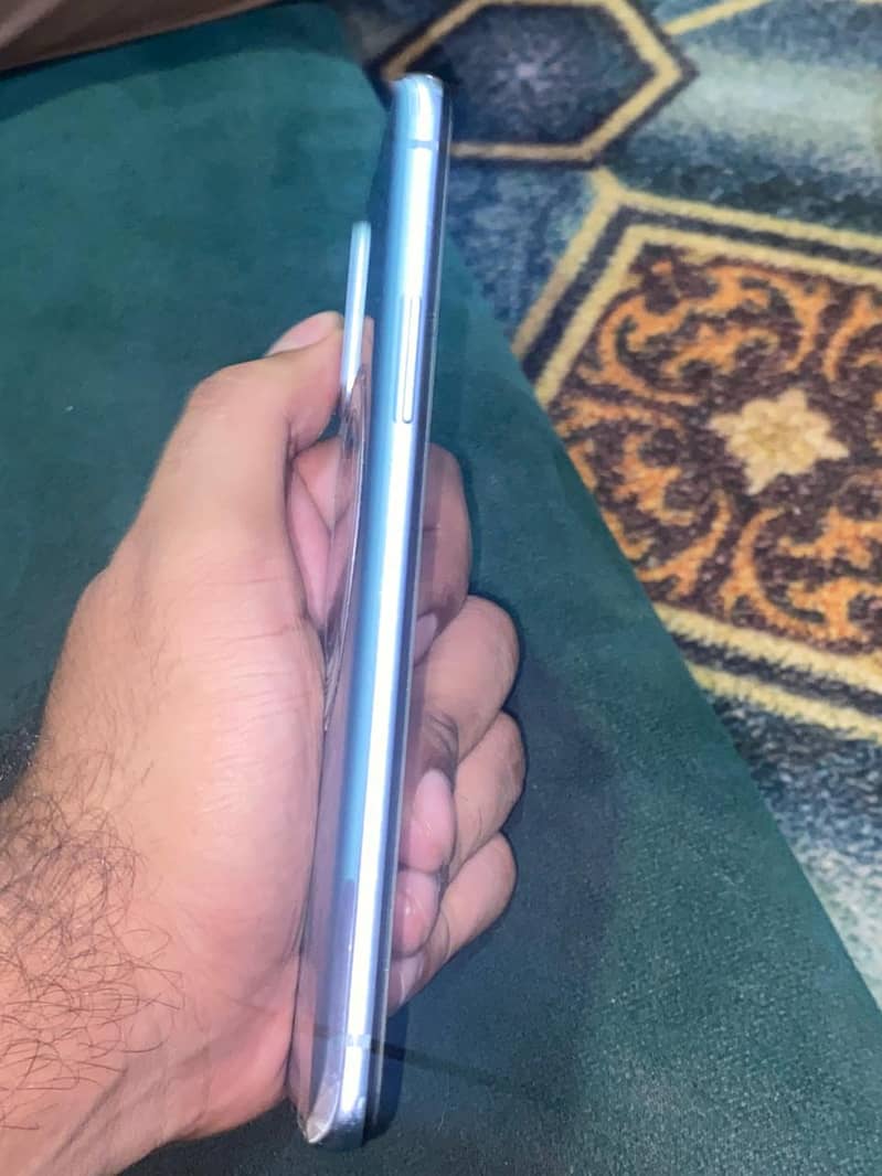 One Plus 9R 3