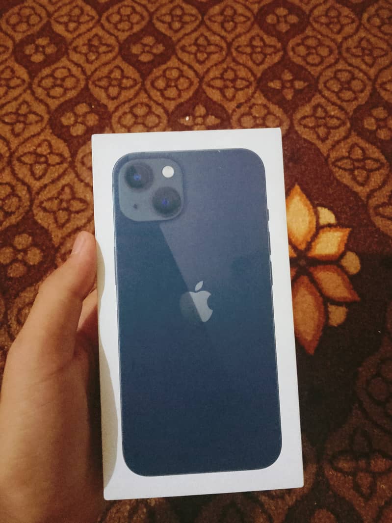 Apple iPhone 13 6