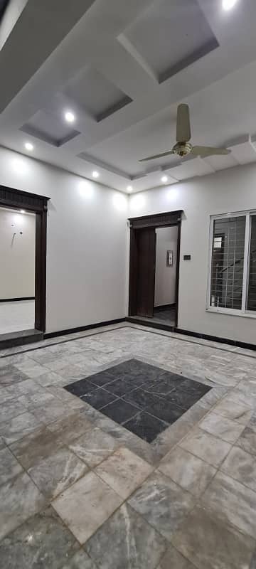 8 Marla Single Storey House Available For Sale