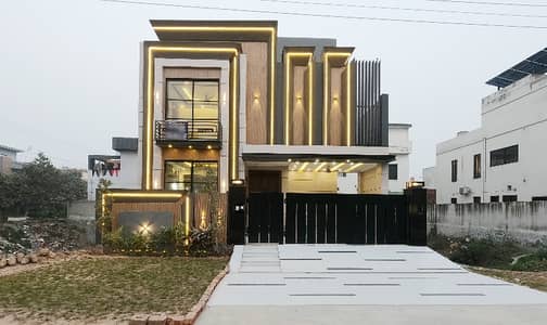 Ready To Sale A Prime Location House 10 Marla In Formanites Housing Scheme - Block M Lahore