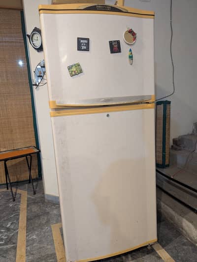 Waves Refrigerator W-22 (Big 22 Cu Ft) – 100% Working Condition