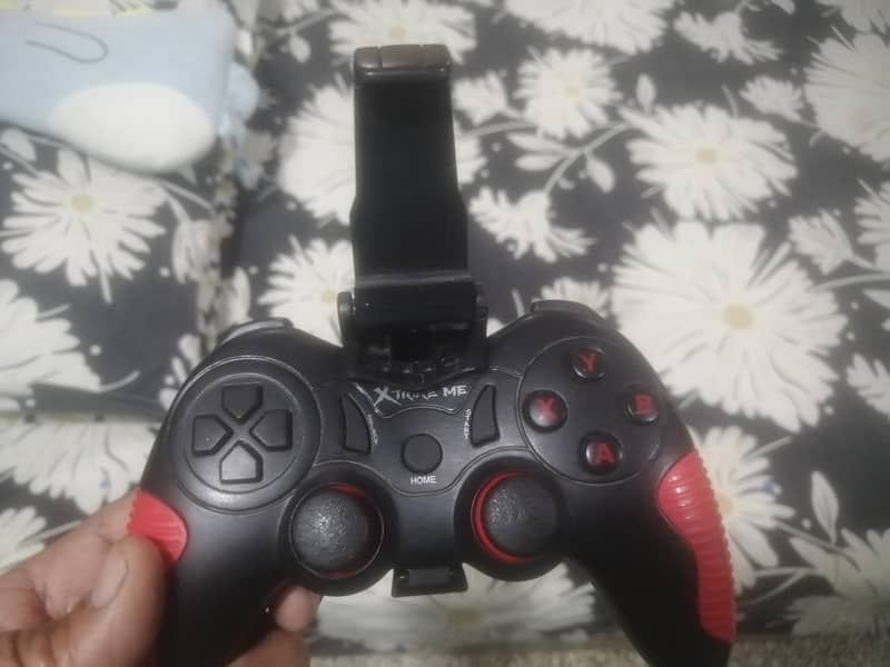wireless gaming remote 0