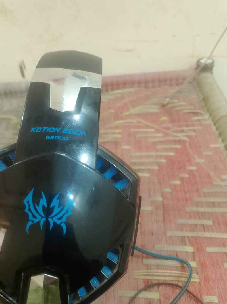headphone 1