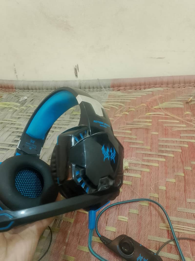 headphone 2
