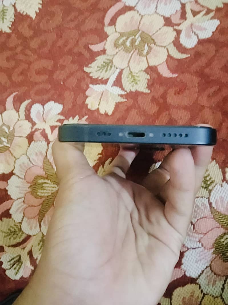 iPhone 12 2