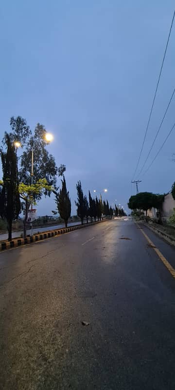 5 Marla Level Plot Available 11