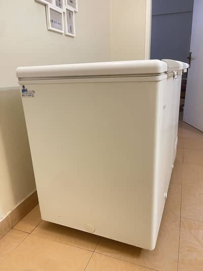 Freezer slightly used