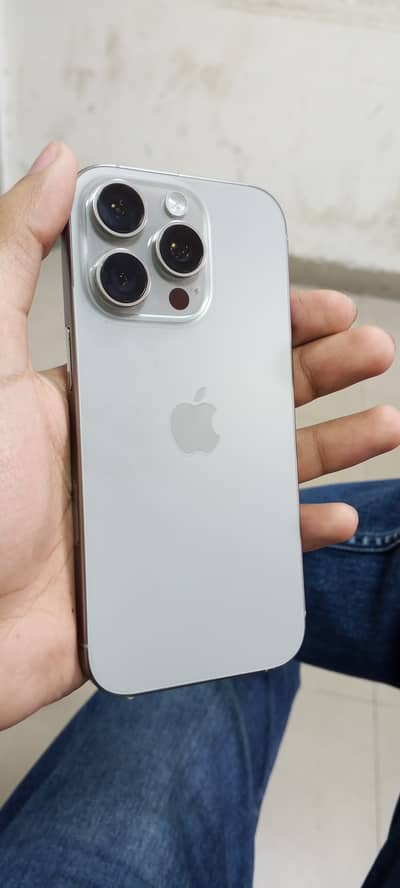iPhone 16 pro 128gb apple warranty