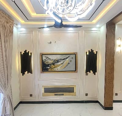 A Spacious 10 Marla House In Bahria Town - Sector E