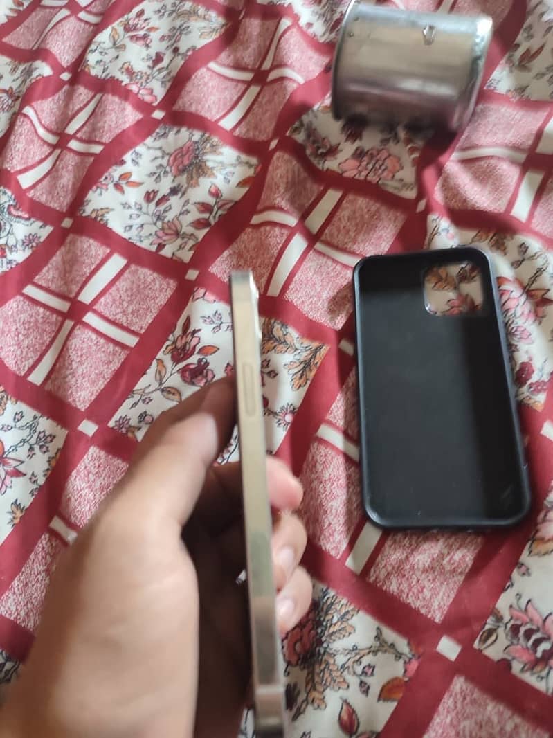 Iphone 12 pro 1