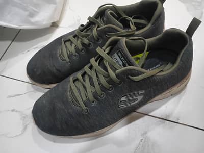 Original Skechers Lite-Weight Shoes – Size 42.5*