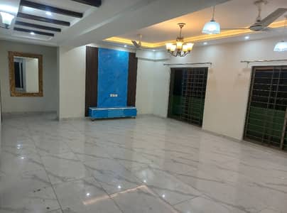 Hot Location facing McDonald's and Park 5th Floor Apartment Available For Rent