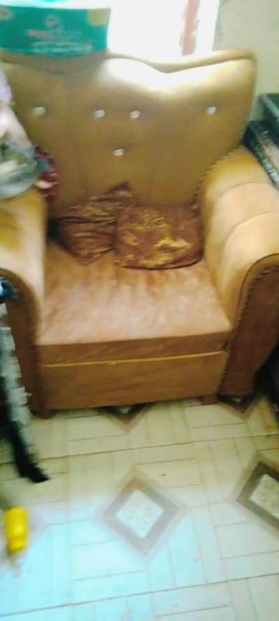 4 seater sofa set  and  bed and sesha draz for sale