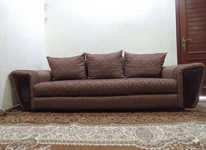 7 Seater Brown Sofa Set 3+2+1+1 | Tables Included | Urgent Sa