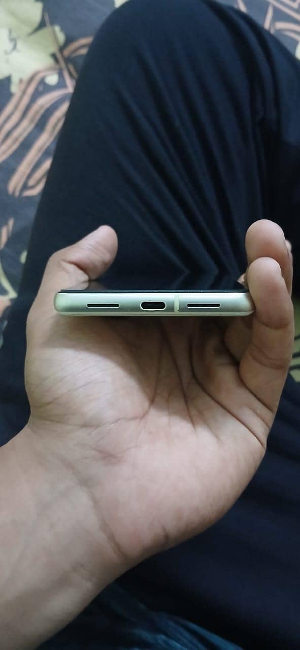 Google Pixel 7 3