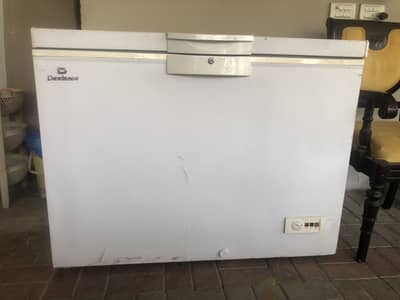 Single door deep freezer available for sale (03228809948)