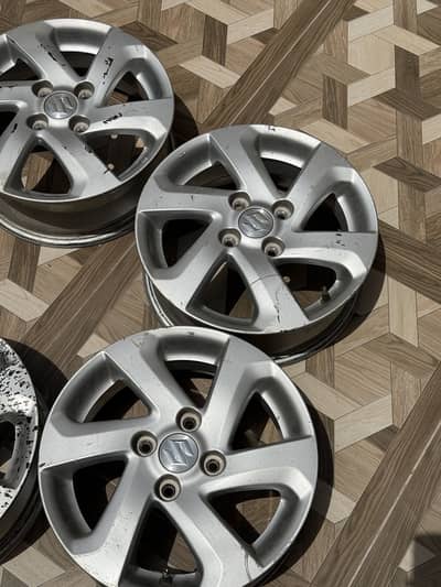 Suzuki Rims genuine