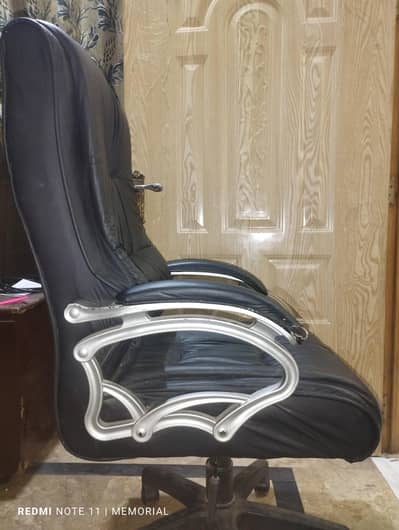 Executive Chair