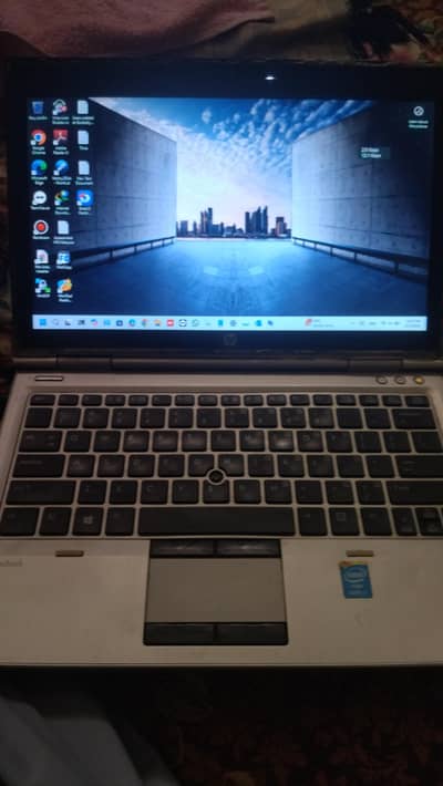 HP Elitebook 2570p Corei7 3rd Generation Rs. 13000