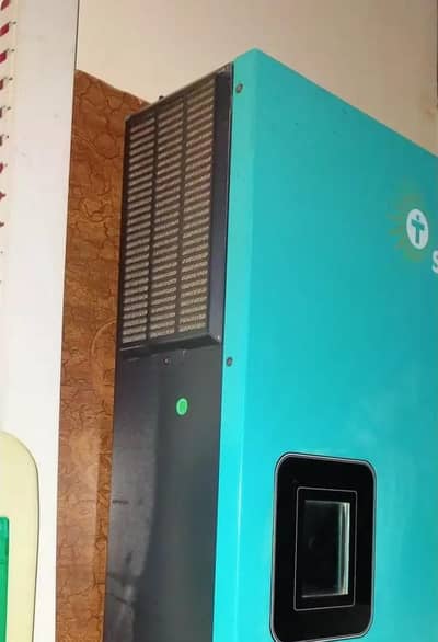5 KW HLE Tesla Grid Hybrid Inverter 48v, Touch screen display