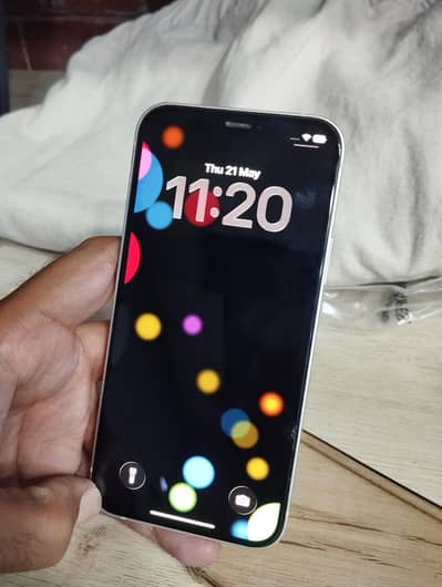 Apple iPhone 12