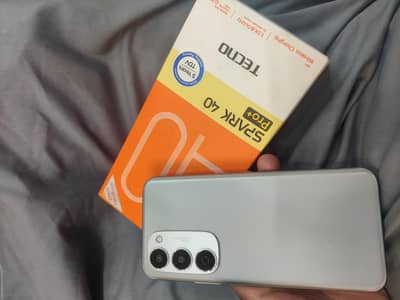 Tecno spark 40 pro plus Full box (03156062963)