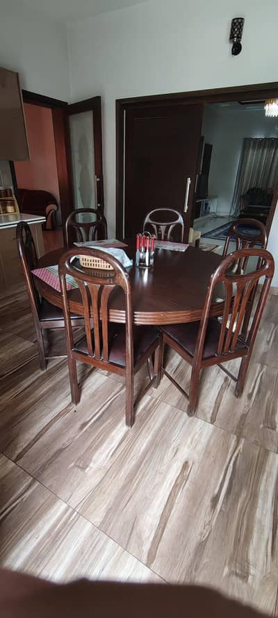 6 chair round dining table