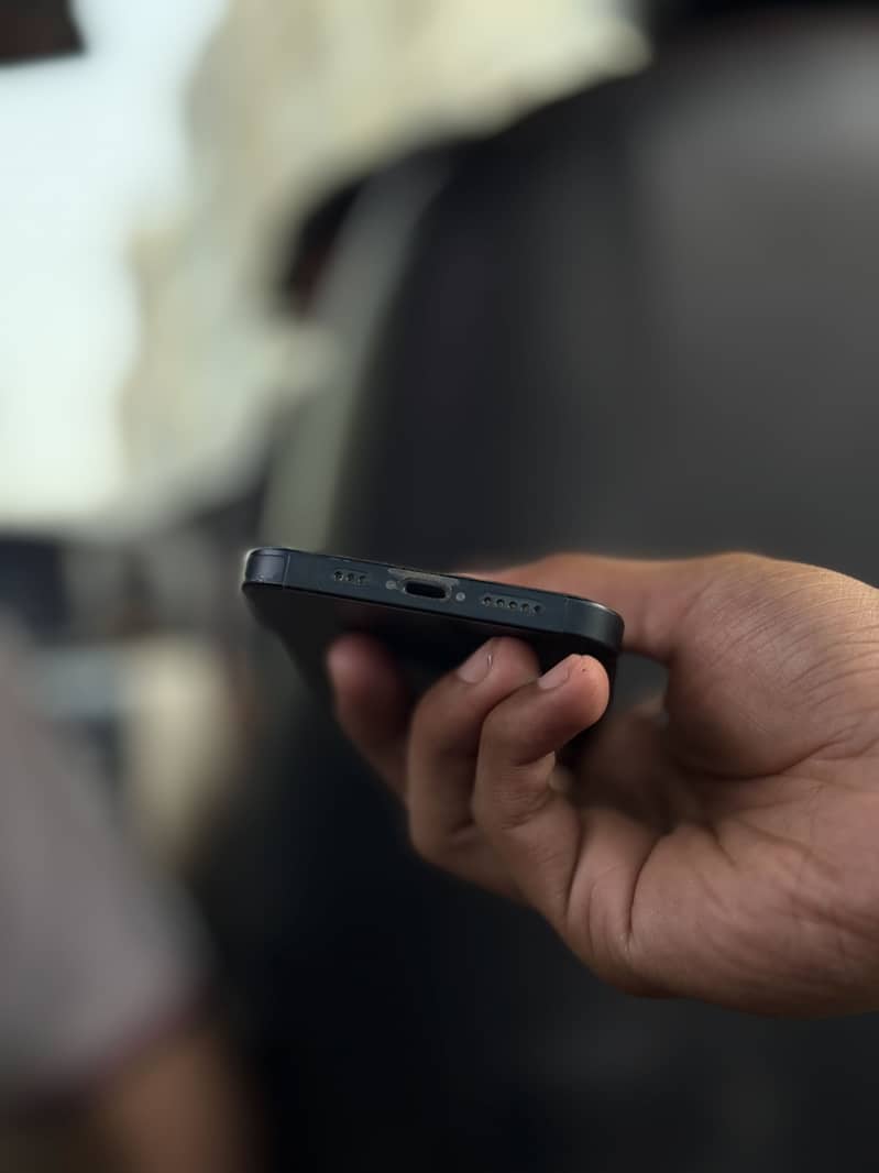 Apple iphone 13 3