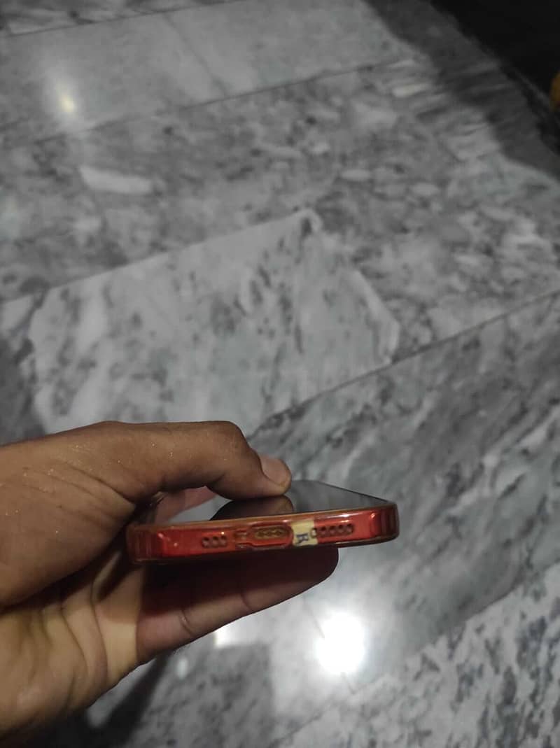 iPhone 12 3