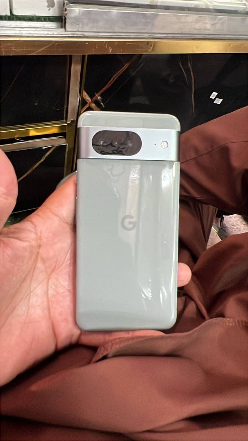 GOOGLE PIXEL 8 1