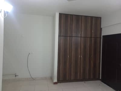 Prime Location In Askari 11 - Sector B Apartments Flat Sized 10 Marla For sale
