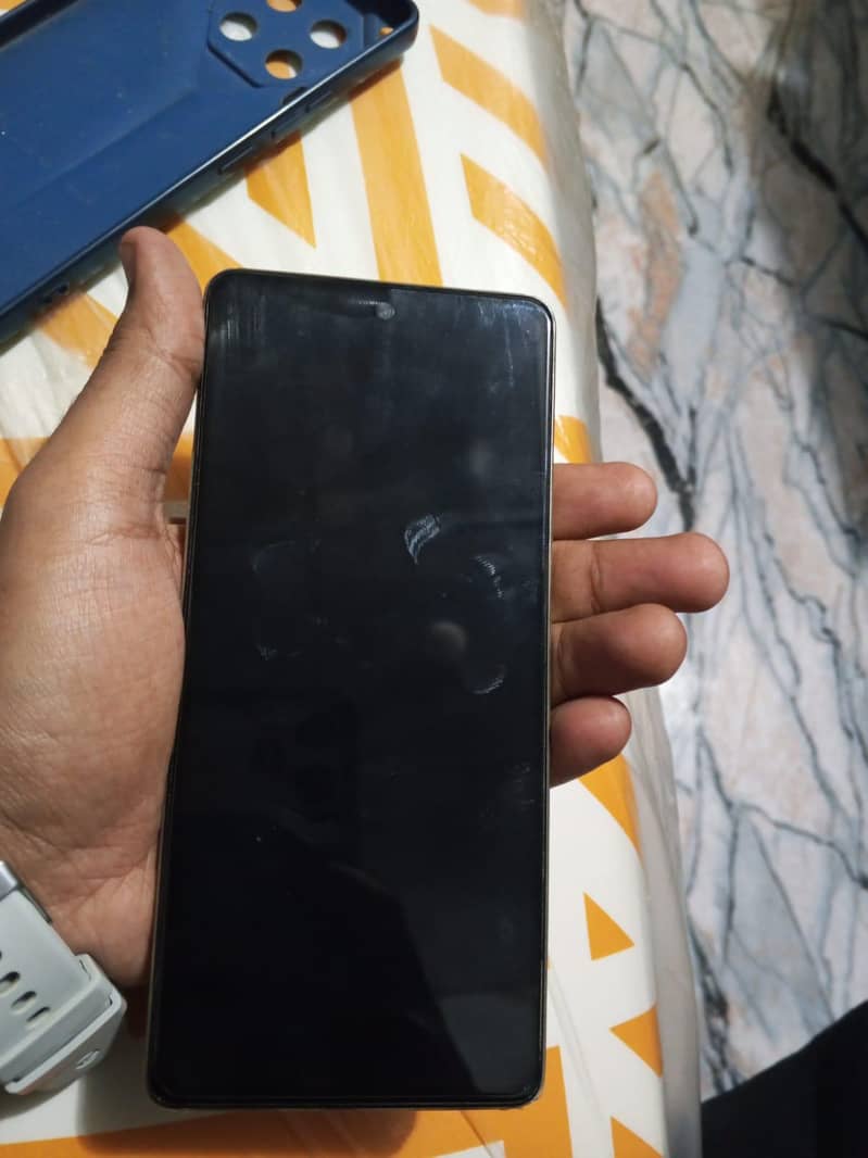 Tecno Camon 30 8+8 ram 256 gb with 70watt charger and box 2