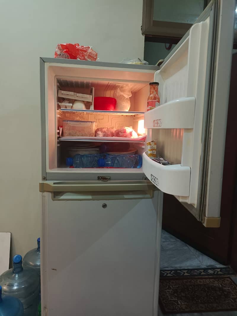 Orient Fridge 3