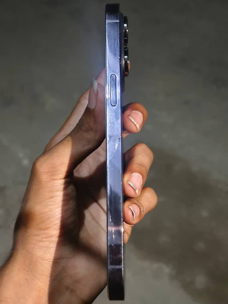 iPhone 14 Pro Max 3