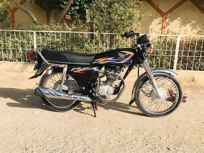 Honda CG 125 2018 Karachi Number 0313+2732903