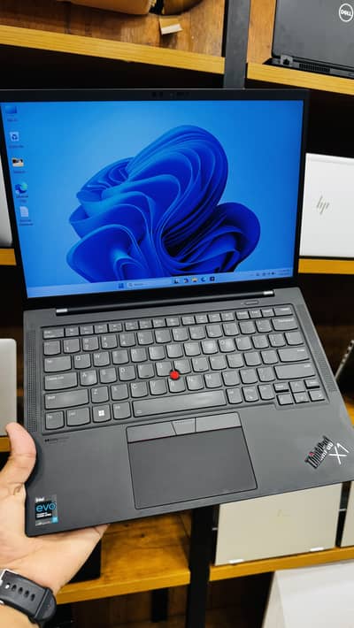 Lenovo ThinkPad X1 Carbon Gen 9 (Core i7 11th Gen | 16GB  | 512GB